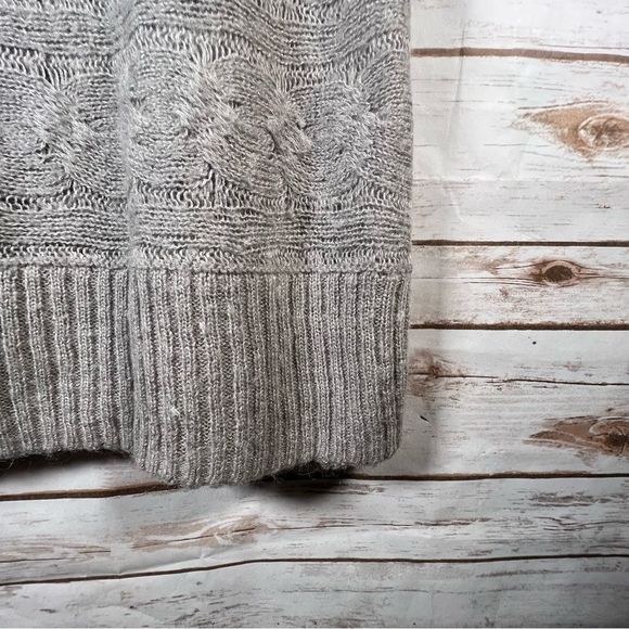 Calvin Klein Grey Wool/Mohair Blend Cable Knit Crewneck Sweater Size S - Picture 3 of 9
